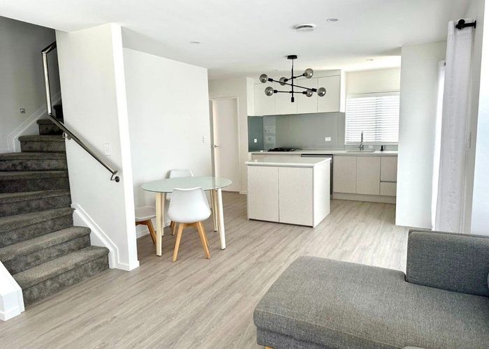  at 24 Whittle Place, New Windsor, Auckland City, Auckland