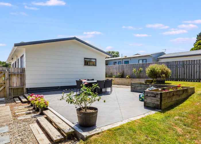  at 15 Staysail Place, Whitby, Porirua