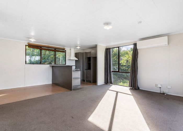  at 32 Nandana Drive, Glen Eden, Auckland