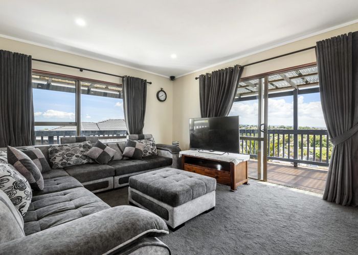  at 27 Florence Daly Place, Mount Roskill, Auckland