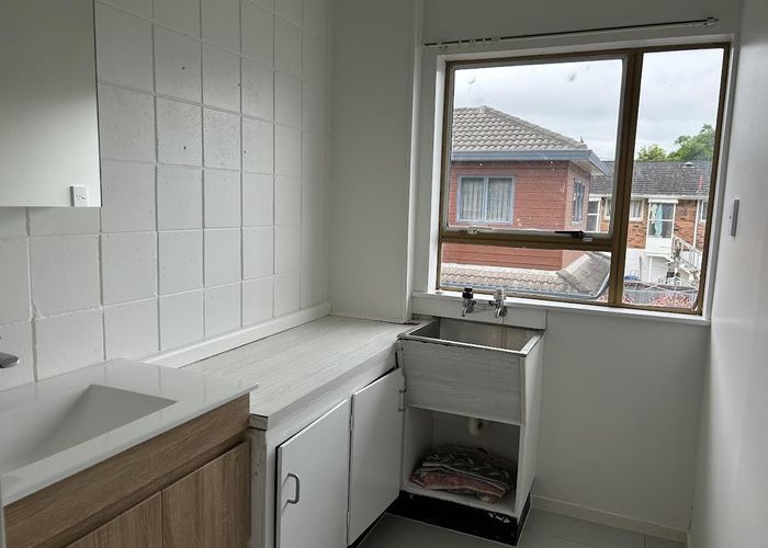  at 4/396 Sandringham Road, Sandringham, Auckland City, Auckland