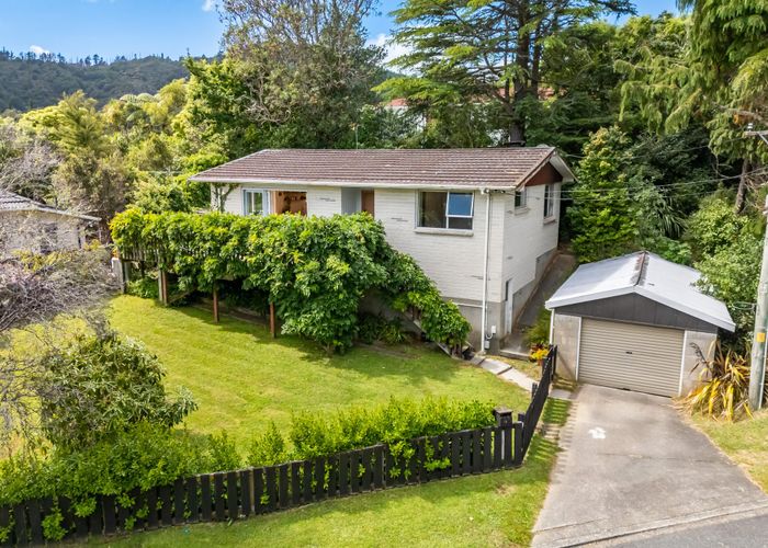  at 1a Wyndham Road, Pinehaven, Upper Hutt, Wellington