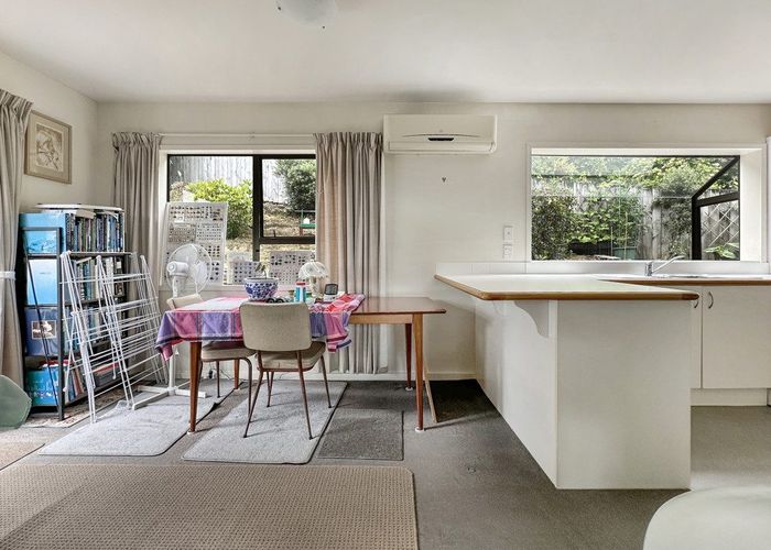  at 76 Moeraki Road, Maoribank, Upper Hutt