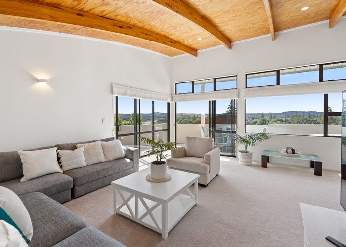  at 1/42 Amorino Drive, Red Beach, Whangaparāoa