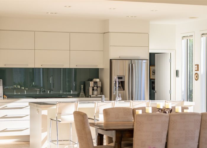  at 3 Featherstone Drive, Flagstaff, Hamilton