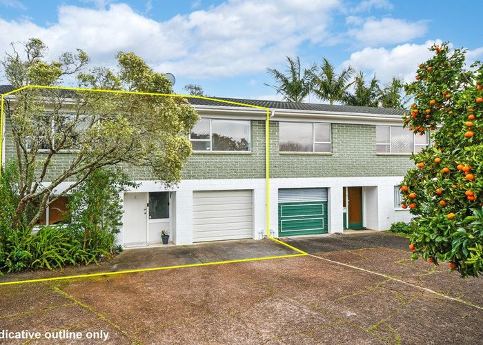  at 2/10 Portadown Avenue, Pakuranga Heights, Manukau City, Auckland