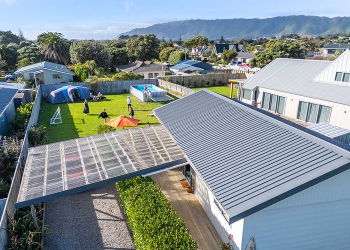  at 7 Eruini Street, Waikanae Beach, Kapiti Coast, Wellington