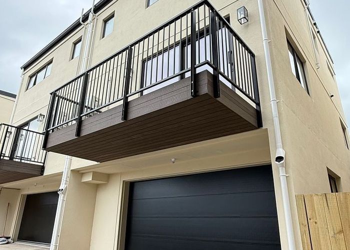  at 86 Tiriwa Drive, Massey, Waitakere City, Auckland