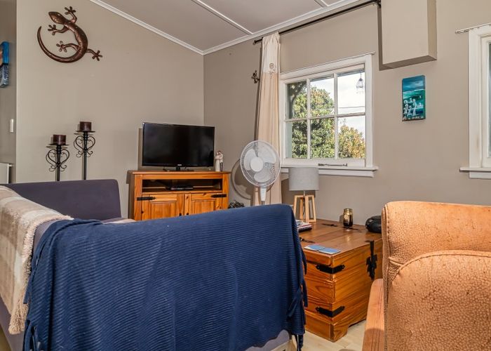  at 17 Clifton Road, Haumoana, Haumoana