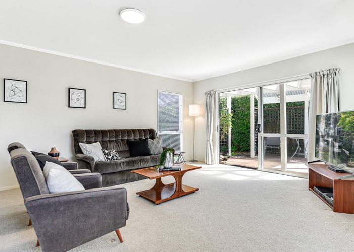  at 35 Halyard Close, Flagstaff, Hamilton