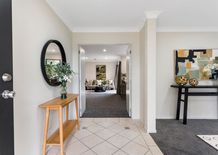  at 33 Croftview Road, Wattle Downs, Manukau City, Auckland