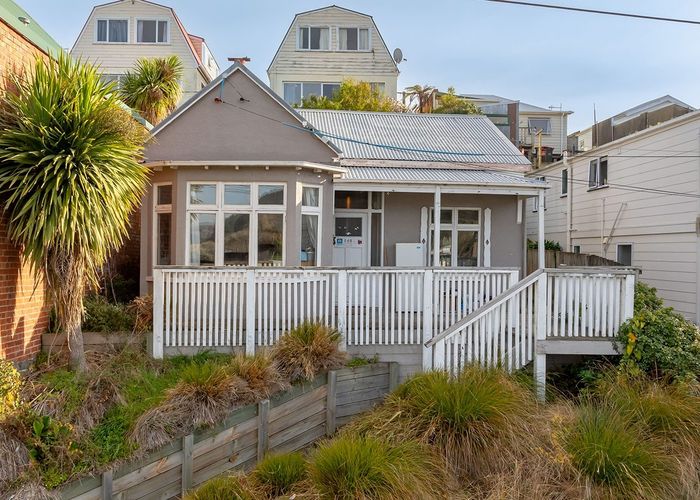  at 142 Forth Street, North Dunedin, Dunedin