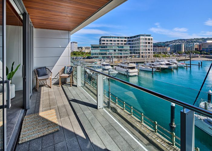  at 2B/5 Clyde Quay Wharf, Te Aro, Wellington