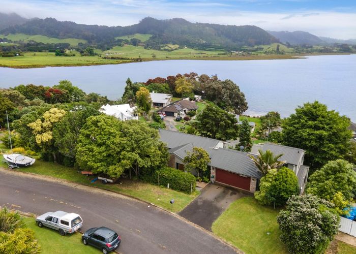  at 3 Giles Way, Katikati