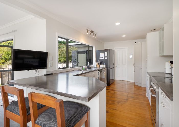  at 23 Willowbank Road, Tawa, Wellington