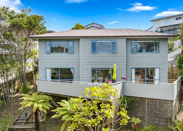  at 140 Chelsea View Drive, Chatswood, North Shore City, Auckland
