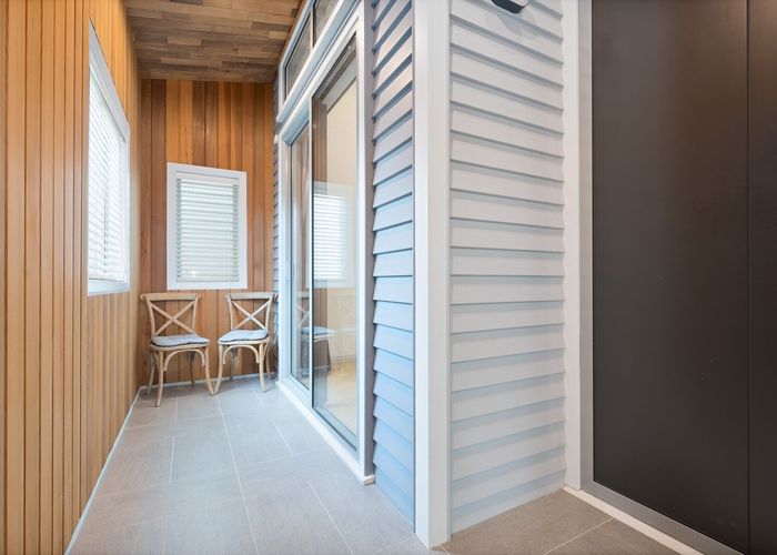  at 129a Riverpark Cre, Henderson, Waitakere City, Auckland