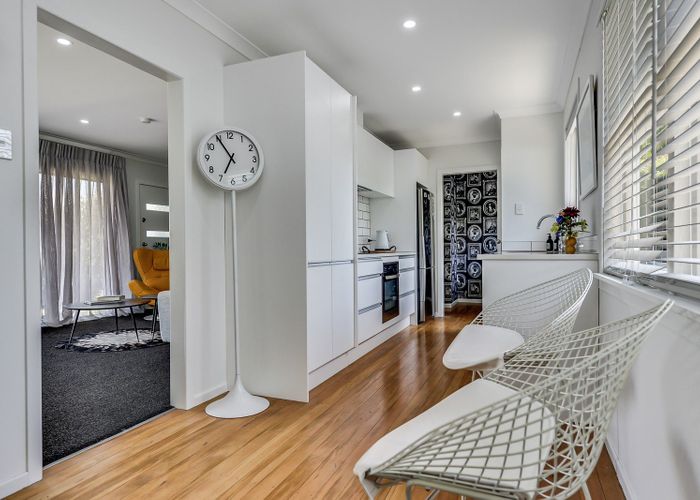  at 3 Acacia Crescent, Glenview, Hamilton