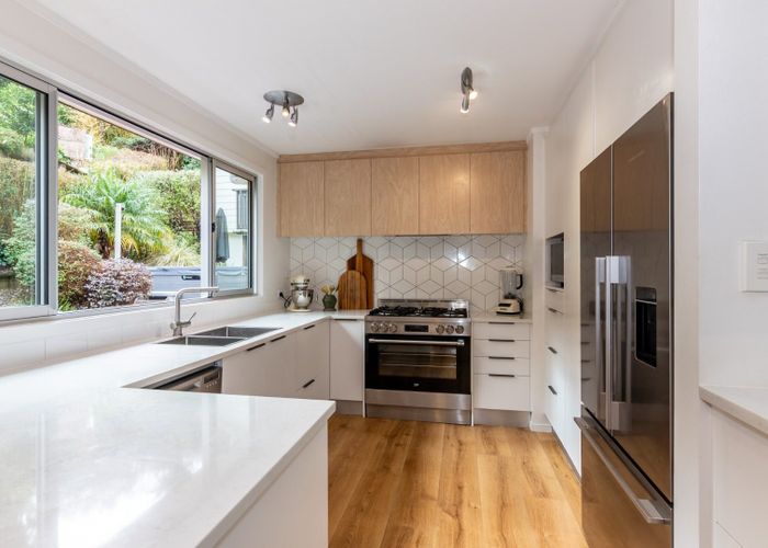  at 83 Pleasant Rd, Glen Eden, Waitakere City, Auckland