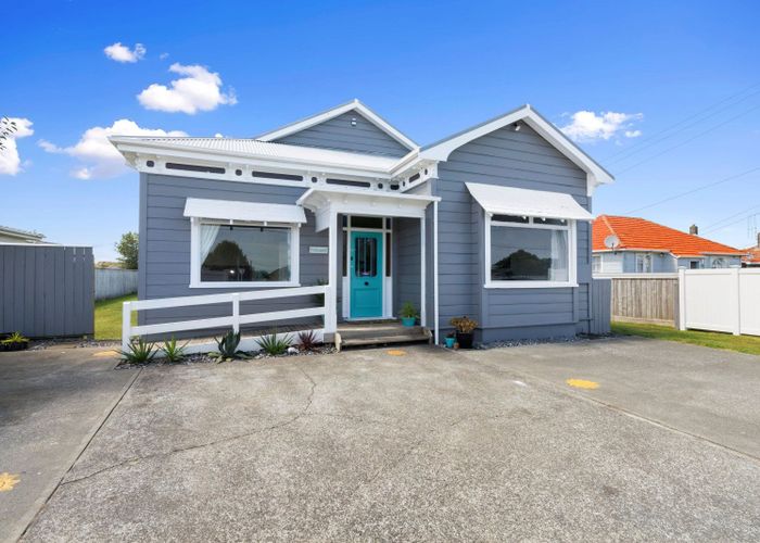  at 14 Russell Street, Foxton