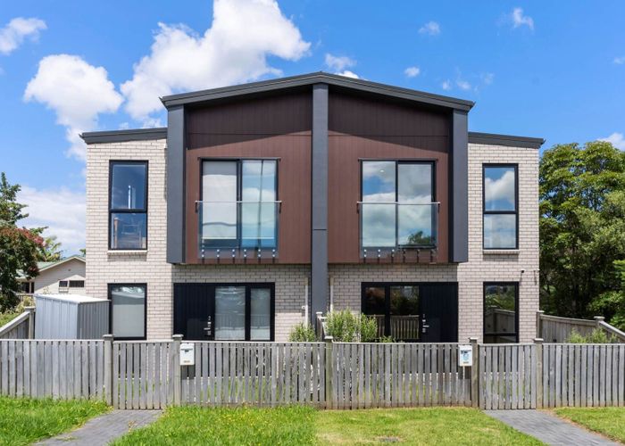  at 1/9 Schnapper Rock Road, Greenhithe, North Shore City, Auckland