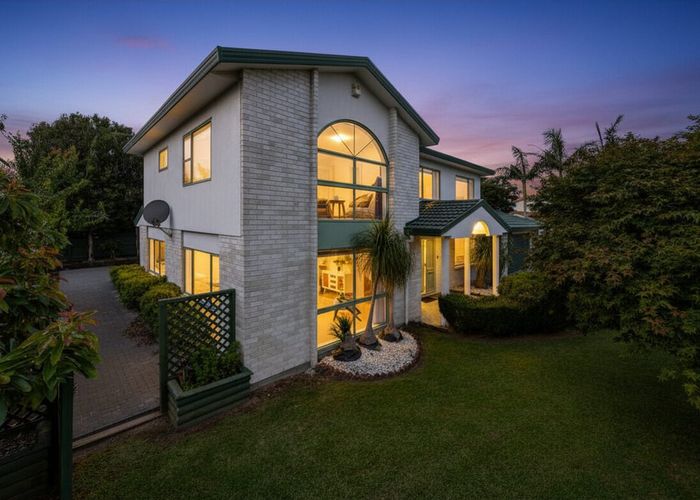  at 16 Cumbrian Place, Conifer Grove, Papakura, Auckland