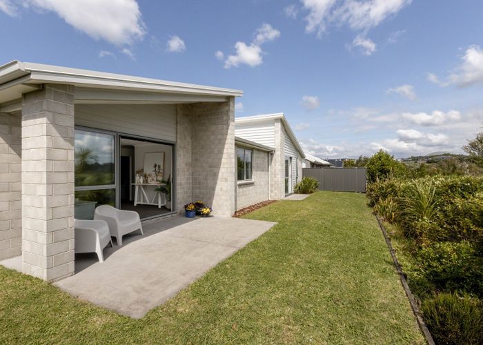  at 10 Scarr Lane, Pyes Pa, Tauranga