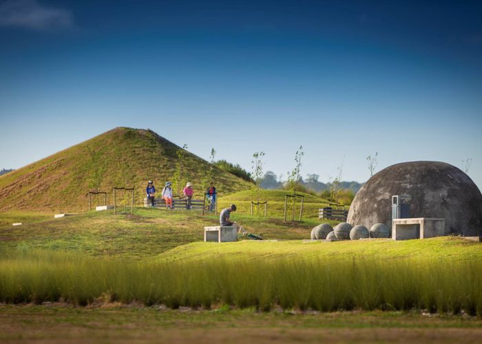 Free property data for 20 Bendridge Street, Flat Bush, Auckland homes.co.nz