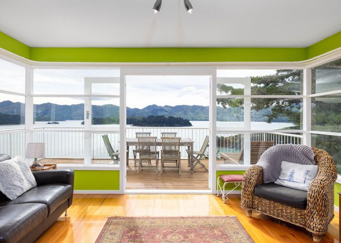  at 38 Bayview Road, Charteris Bay, Governors Bay