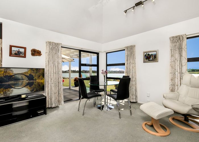  at 9 Tytus Place, Conifer Grove, Takanini