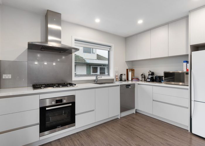  at 8 Haslett Place, Upper Riccarton, Christchurch City, Canterbury
