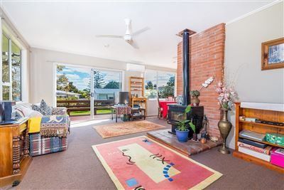  at 25 Dellwood Avenue, Henderson, Auckland