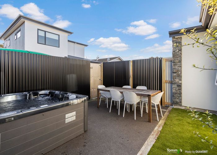  at 60 Cambridge Terrace, Waterloo, Lower Hutt