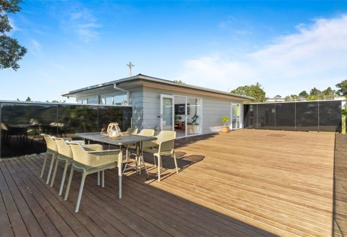  at 156 Albany Highway, Greenhithe, Auckland