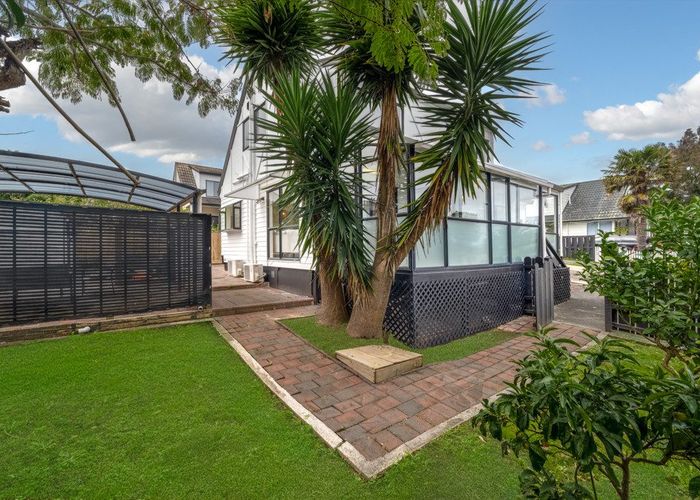  at 86A Aviemore Drive, Highland Park, Manukau City, Auckland
