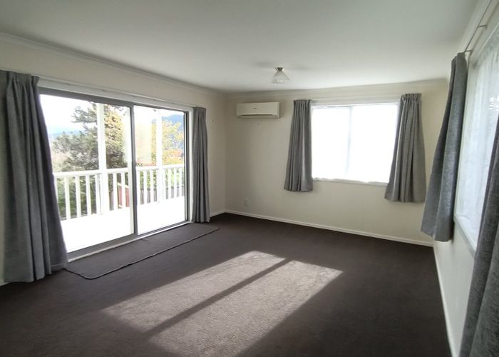  at 27 Aniseed Grove, Timberlea, Upper Hutt, Wellington