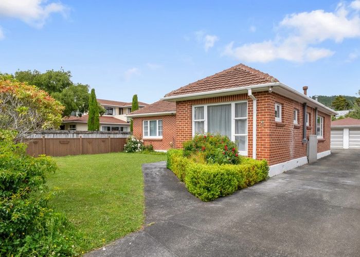  at 42 Whitemans Road, Silverstream, Upper Hutt