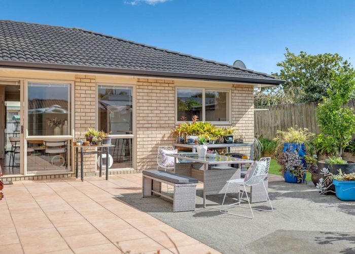  at 27 Toomer Place, Beachlands, Manukau City, Auckland