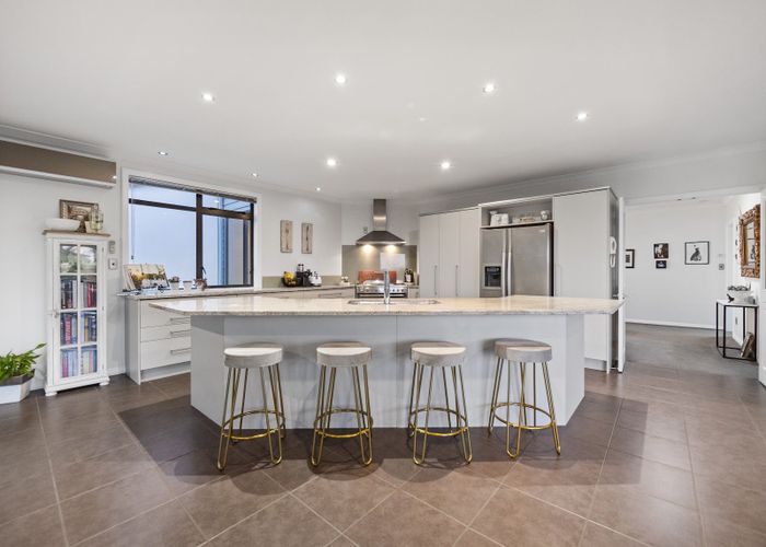  at 2 Parnwell Place, Ohauiti, Tauranga, Bay Of Plenty