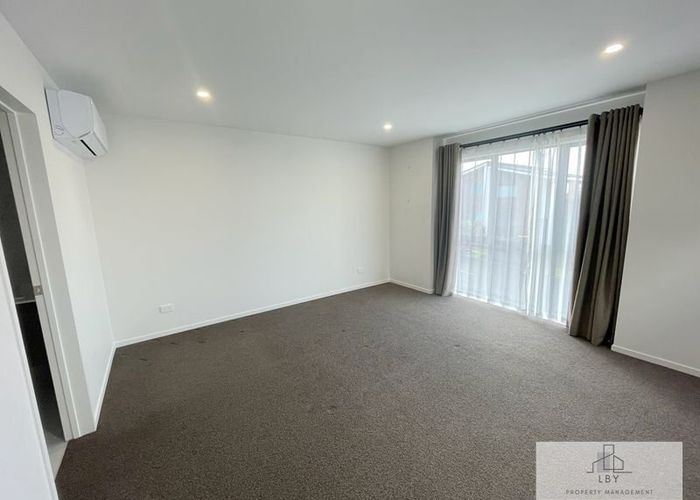  at 250 Jack Lachlan Drive, Beachlands, Manukau City, Auckland