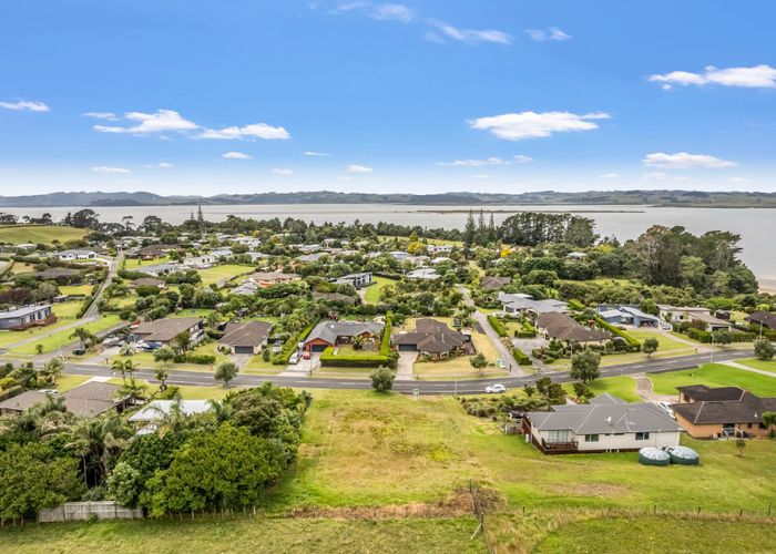  at 19 Omana Avenue Shelly Beach, Helensville, Rodney, Auckland