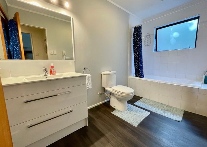  at 27A Shackle Lane, Whitby, Porirua