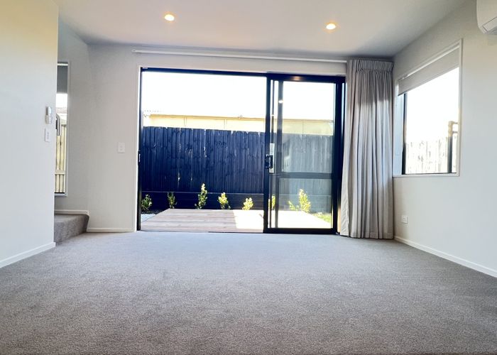 at 10/9 Marcroft, Woolston, Christchurch City, Canterbury