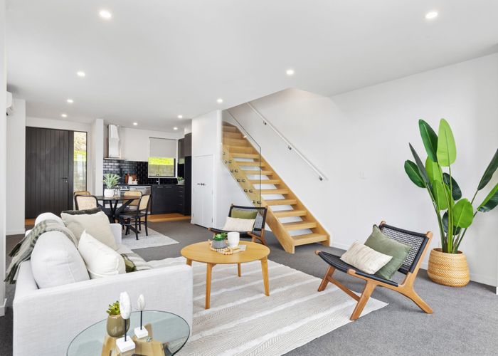  at 17/52 High Street, Island Bay, Wellington