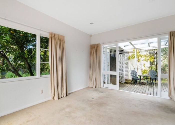  at 8 Kurahaupo Street, Orakei, Auckland City, Auckland