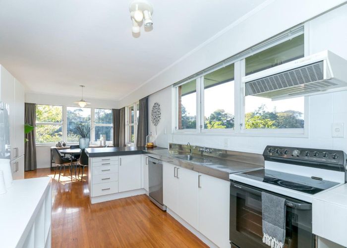  at 27 Ann Street, Beerescourt, Hamilton, Waikato