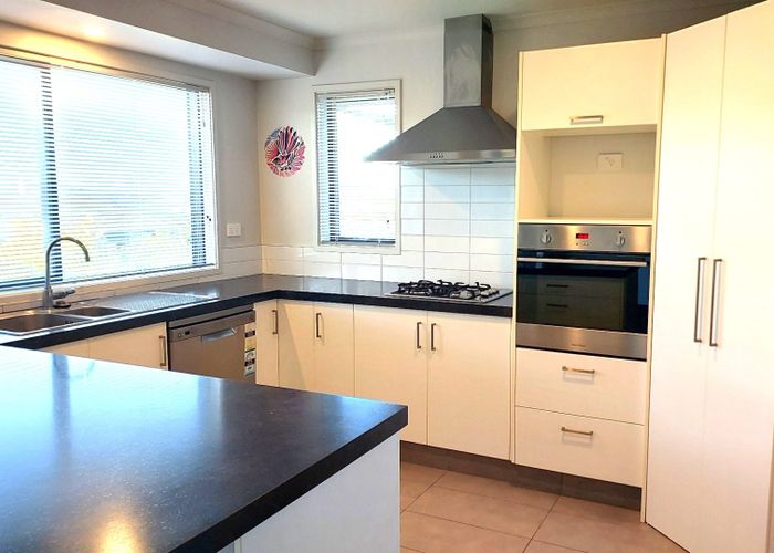  at 8 Kinmount Drive, Pyes Pa, Tauranga, Bay Of Plenty