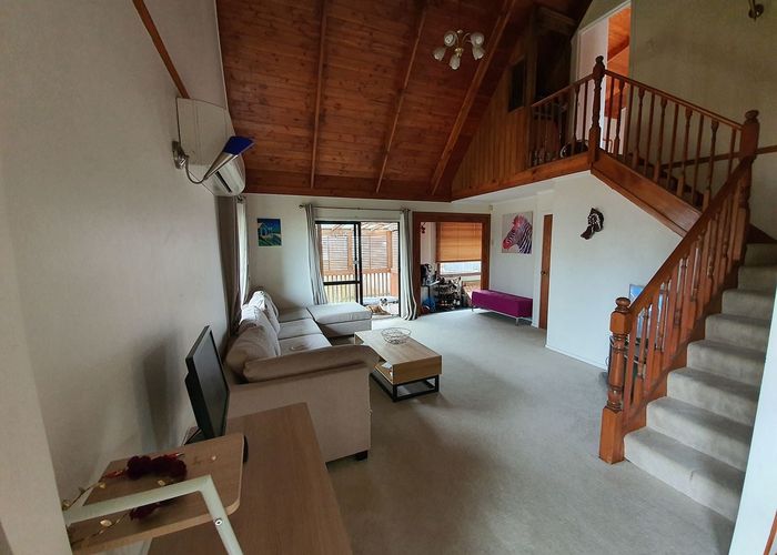 at 2/1 Bamboo Grove, Kelston, Auckland