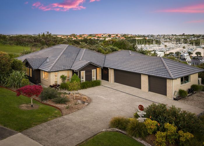  at 21 Laguna Place, Matakatia Bay, Rodney, Auckland