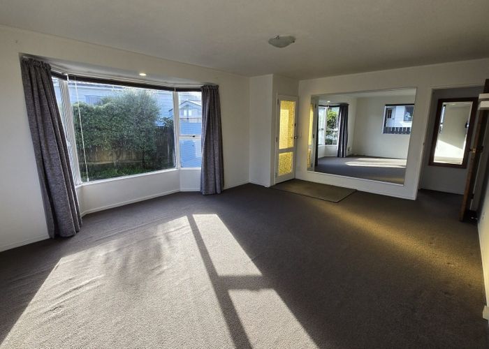  at 6a Awamutu Grove, Waiwhetu, Lower Hutt, Wellington